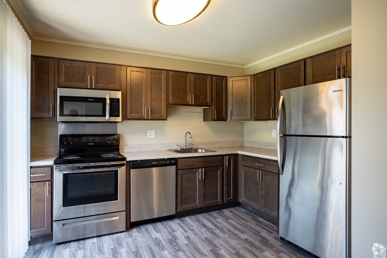 Meadowfield Townhomes of Rochester Hills 786 Lawton Ct Rochester