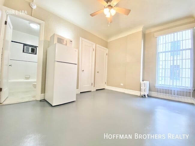 Building Photo - 715 S. Normandie Ave. Los Angeles, Ca 90005