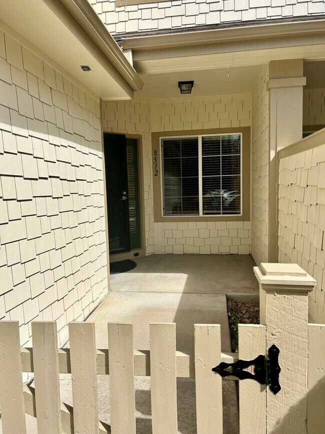Building Photo - Beautifully Designed Home within Gated Com...
