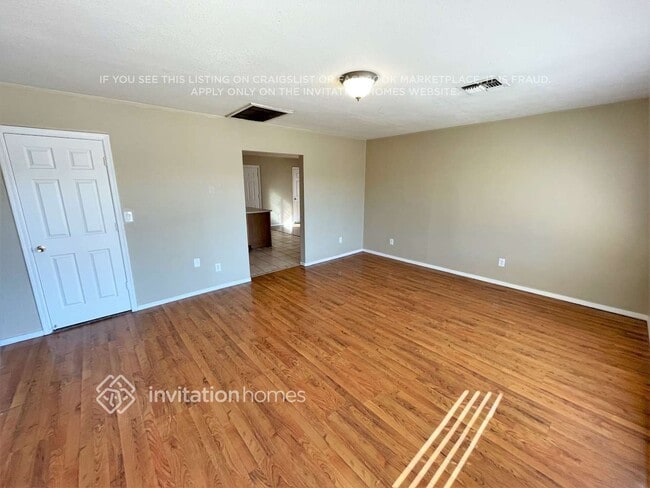 Foto del edificio - 6940 W Catalina Dr