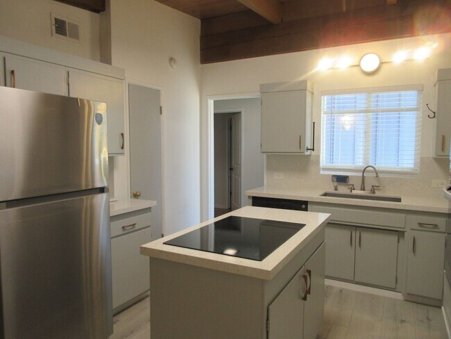 Foto del edificio - 13235 Cumpston St