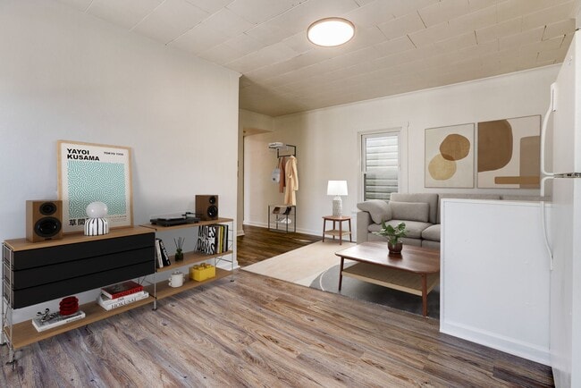 Photo - 1 St Martin St Apartment