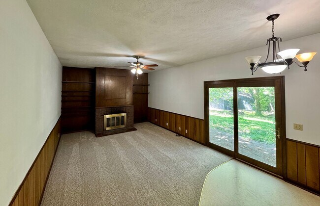 Foto del edificio - 1405 Westwind Dr