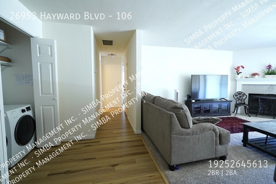 Foto principal - 26953 Hayward Blvd