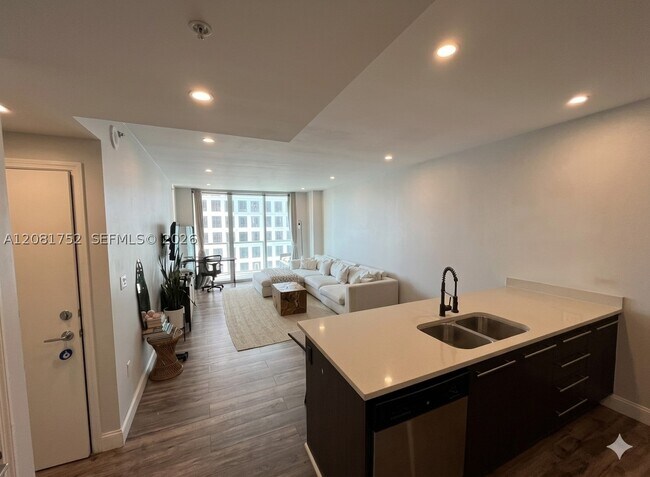 Foto del edificio - 500 Brickell Ave