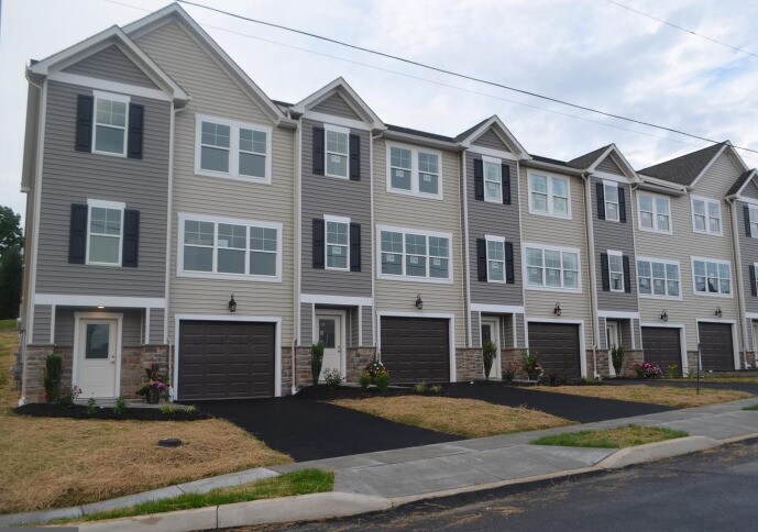 Foto principal - 201-207 Fulton Street