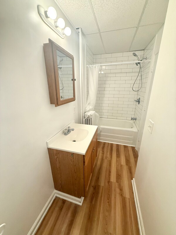Foto del edificio - 476 Pawling Ave