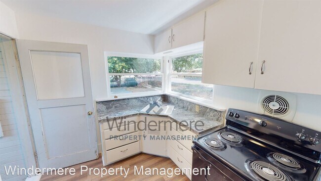 Foto del edificio - 2 br, 1 bath House - 25 E. Morton