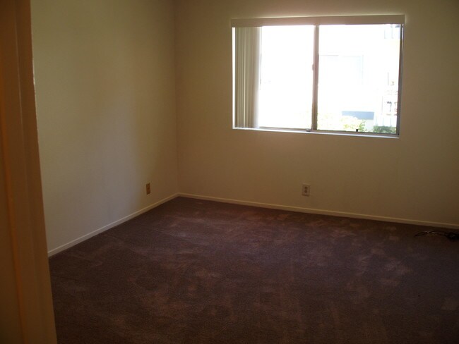 Bedroom 2 - 1707 Pacific Coast Hwy