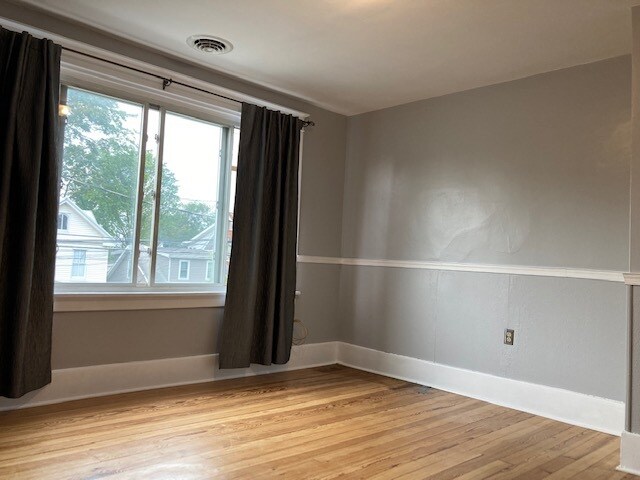 Building Photo - 129 S 17th St