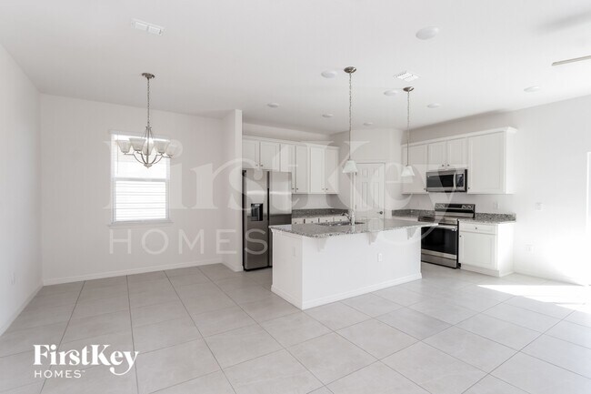 Foto del edificio - 519 Crown Rose Dr