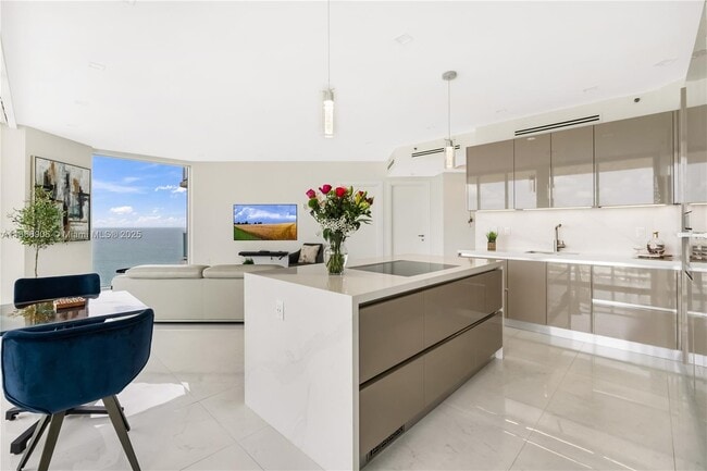 Foto del edificio - 7330 Ocean Terrace