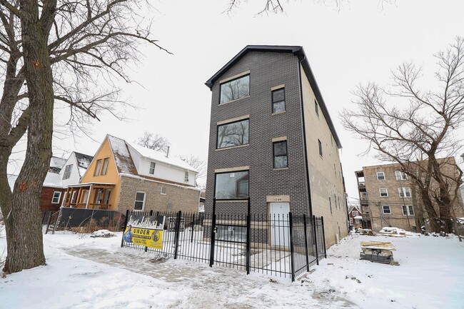 Photo - 1249 S Kedvale Ave Apartment