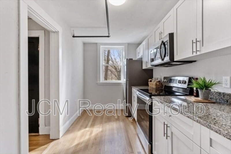Primary Photo - 40 Butler Rd