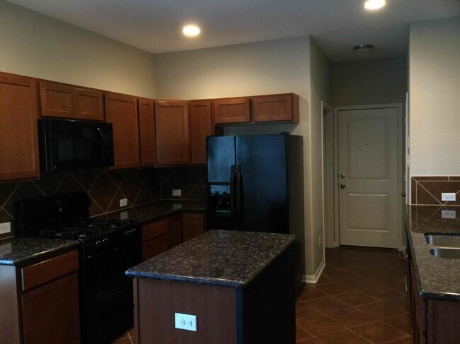 Foto del edificio - 139 Piney Pathway