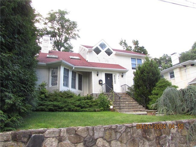 Building Photo - 27 Lefferts Rd