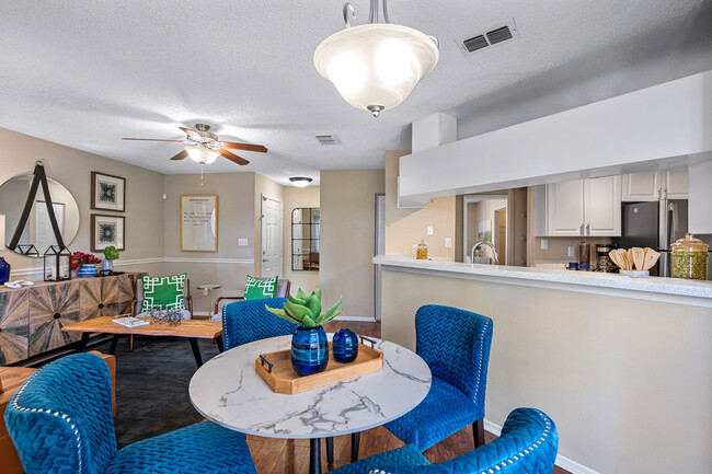 Winthrop West Apartments In Riverview Fl