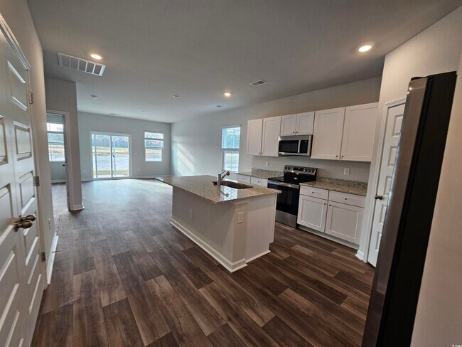 Foto del edificio - 2100 Northwest Dr