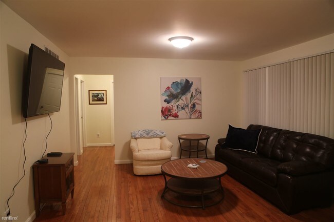 Foto del edificio - 21930 Whitmore St