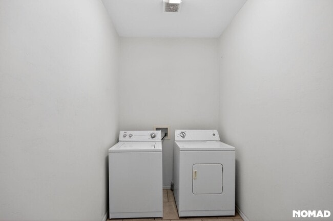 Foto del edificio - 3610 Cam Del Rancho