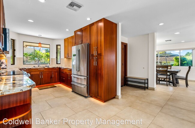 Building Photo - 5 br, 4 bath House - 61 Pukolu Way
