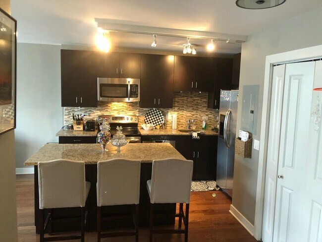 Foto del edificio - 2930 N Sheridan Rd