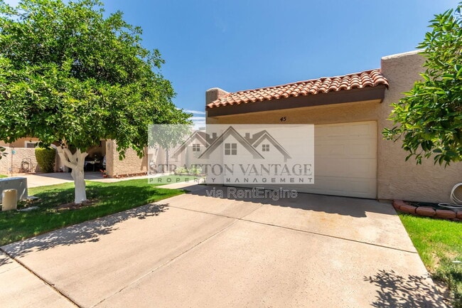 Building Photo - 3345 E University Dr