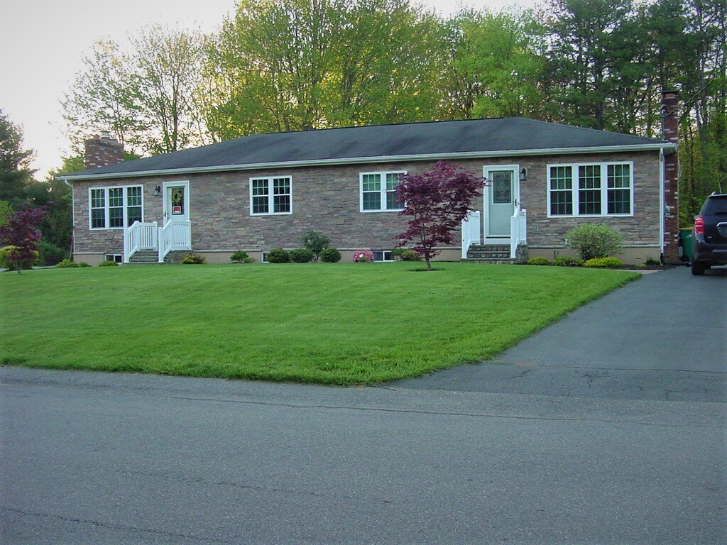 20282030 Debutante Manor, Schenectady, NY 12303 Apartments in