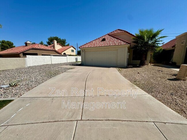 Building Photo - 537 N Red Rock St