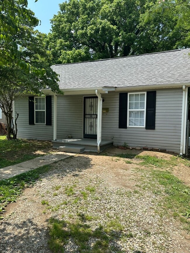 Photo - 4033 Ivy Avenue House