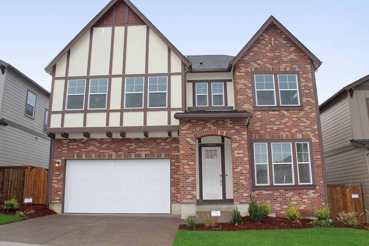 New Construction 4+ Bedroom Home in East R... House Rental in Tigard