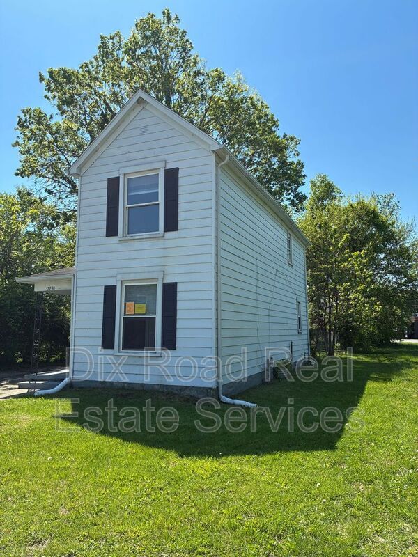 Photo - 2240 Lakeview Ave House