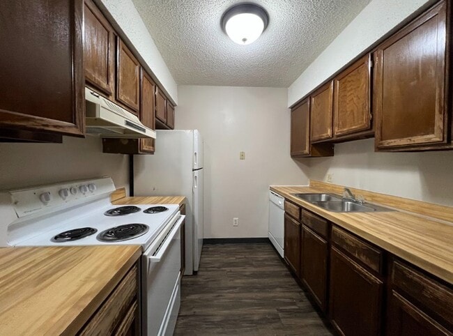 Interior Photo - Pinewood Apartments