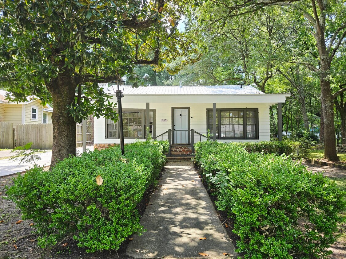 Foto principal - 567 Seminole St