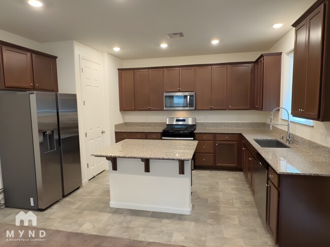 Foto del edificio - 676 Rosedale Wy