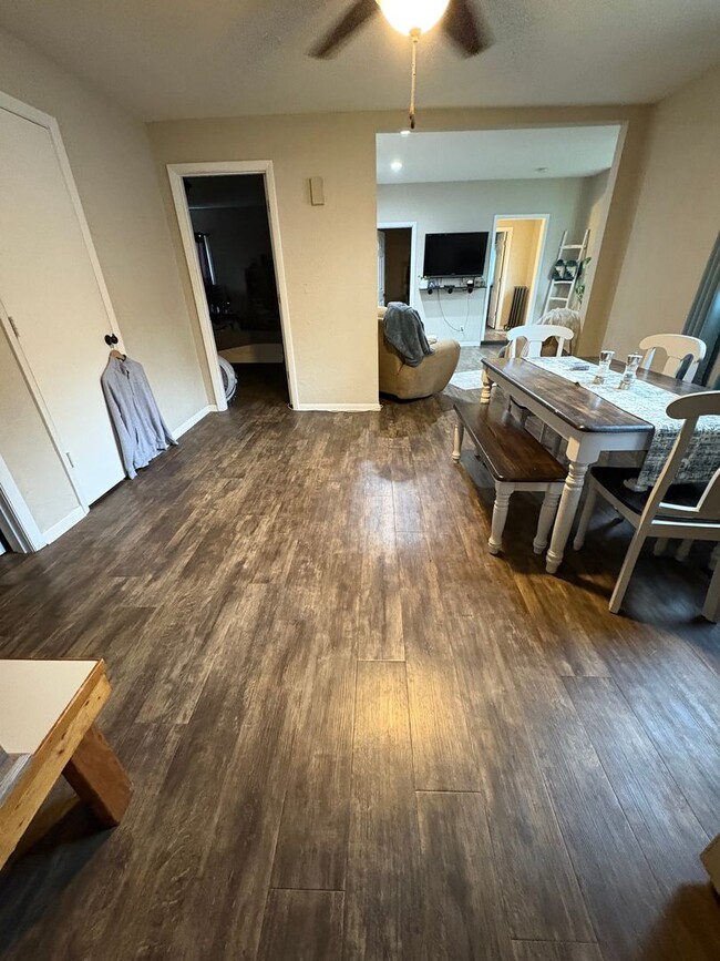 Building Photo - JCP - 02 - Charles St