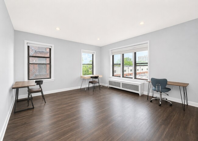 Foto del edificio - 5300 S Shore Dr