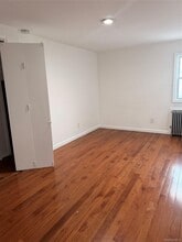 Building Photo - 153 Emporia Ave