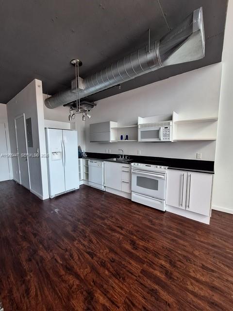 Foto del edificio - 690 SW 1st Ct