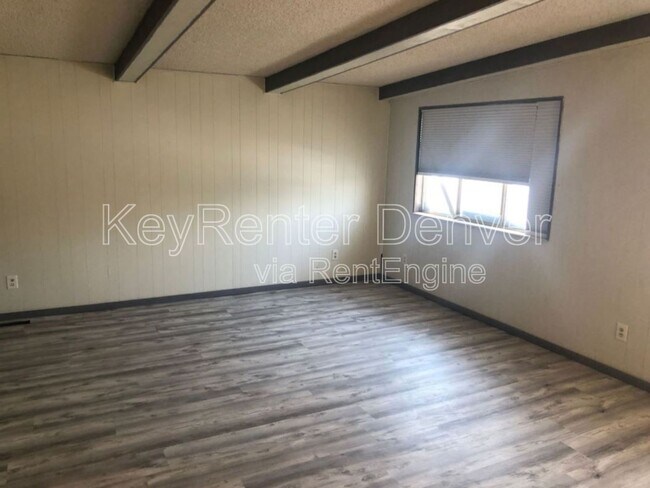 Foto del edificio - 6641 E 69th Ave