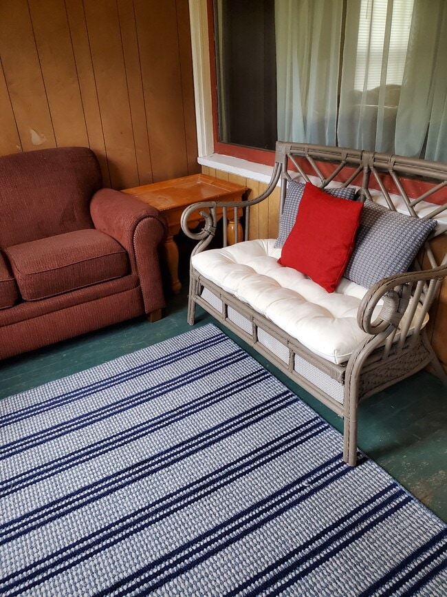 front porch - 934 Water St