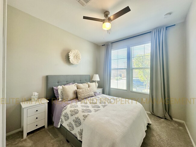 Building Photo - 6715 E Via Arroyo Azul