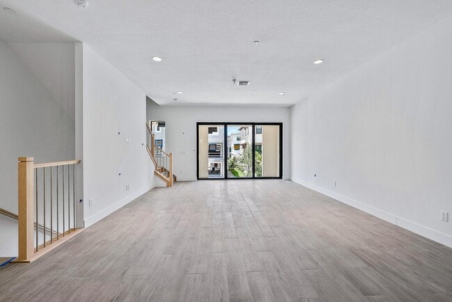 Building Photo - 5264 Beckman Ter