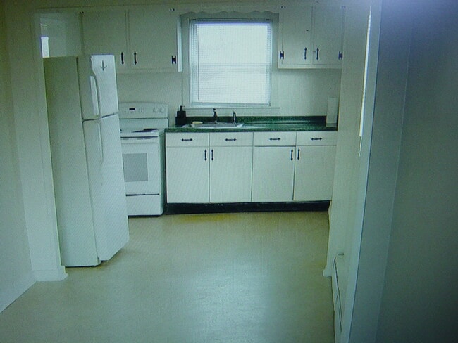 Foto del edificio - 247 Smith Rd