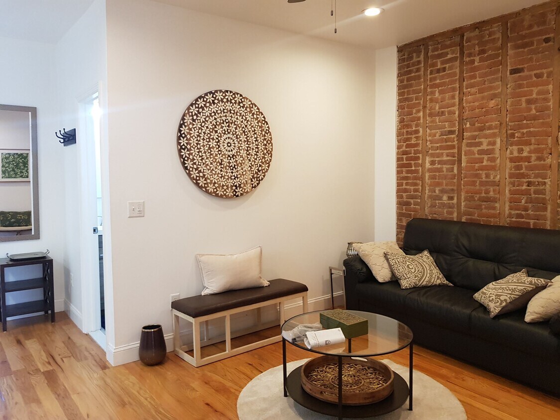 Primary Photo - 137 Dekalb Ave