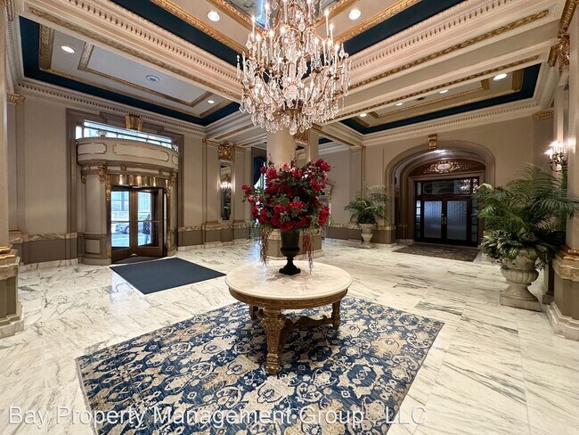 Building Photo - Studio, 1 bath House - 1 E Chase St Apt 701