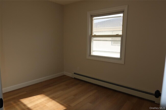 Foto del edificio - 93 4th Ave