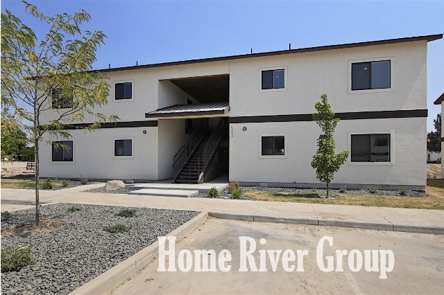 Foto principal - 523 Hill Ln