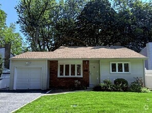Building Photo - 5 2nd Rd