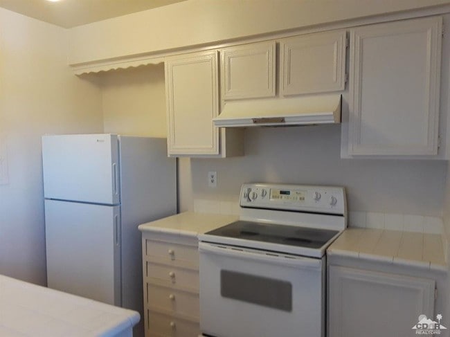 Foto del edificio - 72701 Willow St